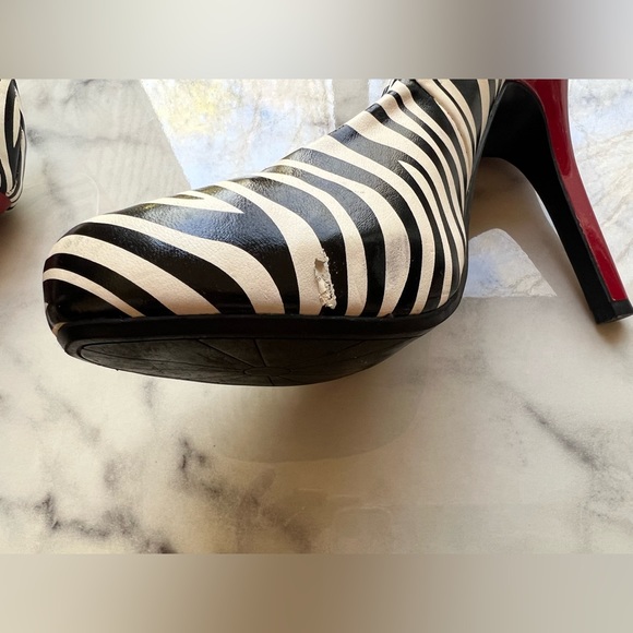 4 for $20 | Bamboo | Zebra Stripe Stilettos - Picture 10 of 10